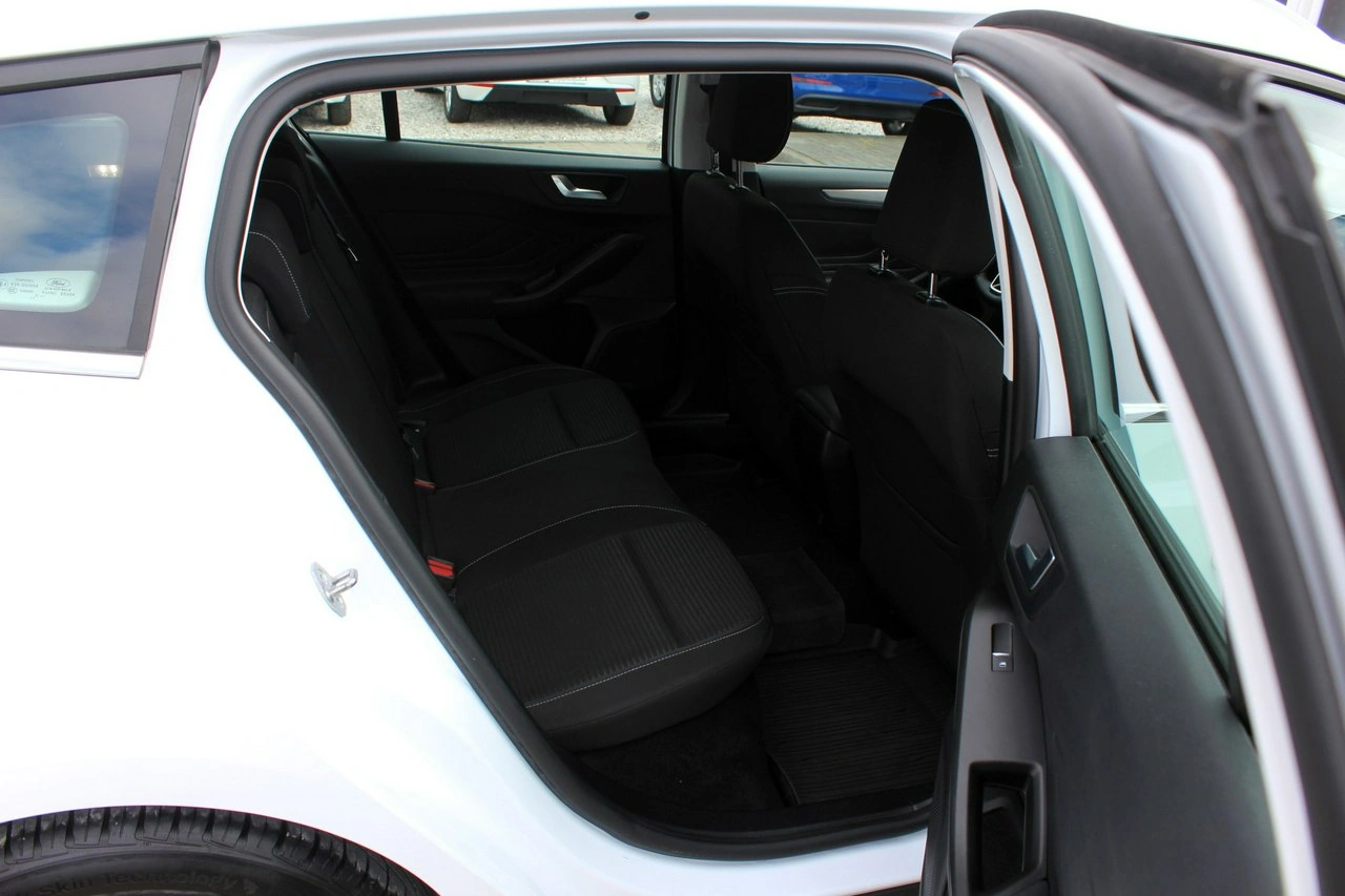 Ford Focus - Zdjęcie 9
