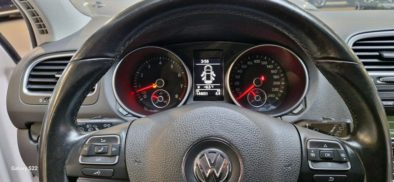 Volkswagen Golf - Zdjęcie 13