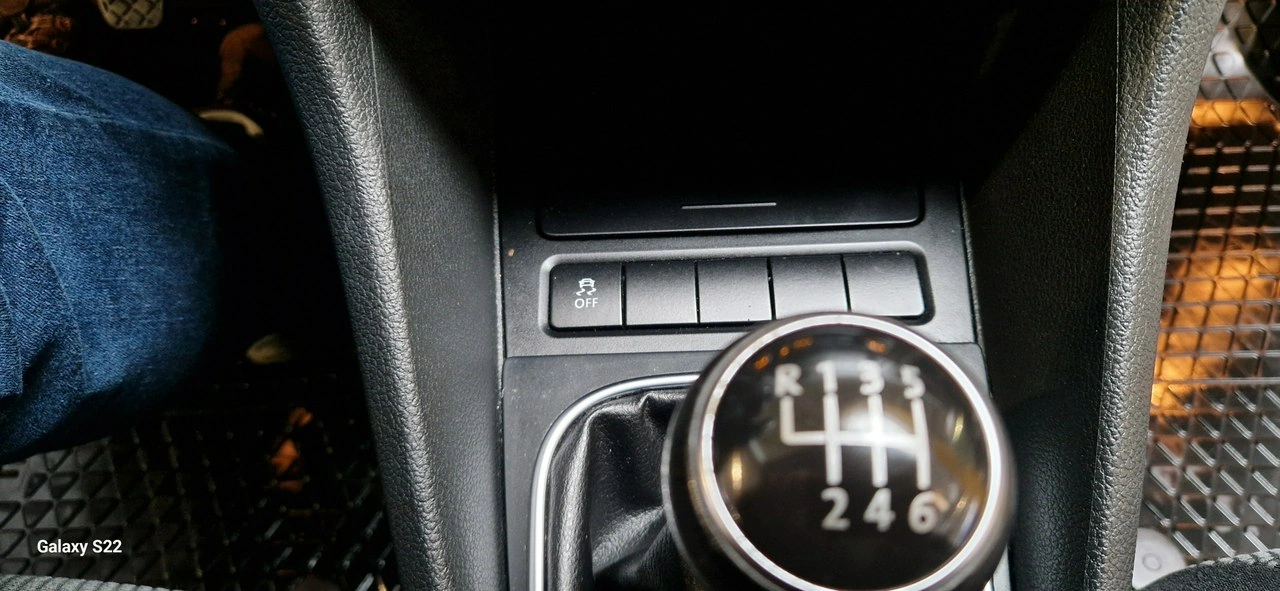 Volkswagen Golf - Zdjęcie 16