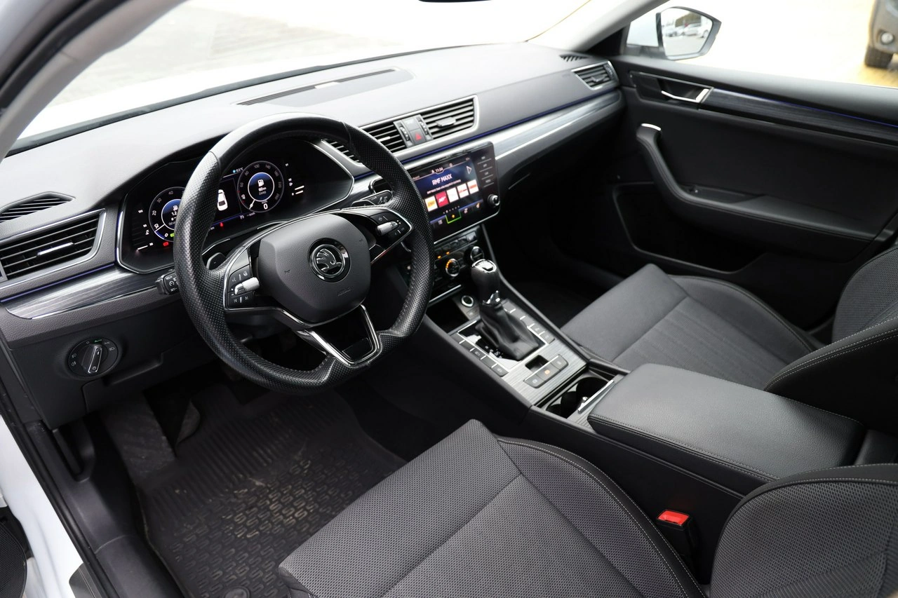 Skoda Superb - Zdjęcie 13