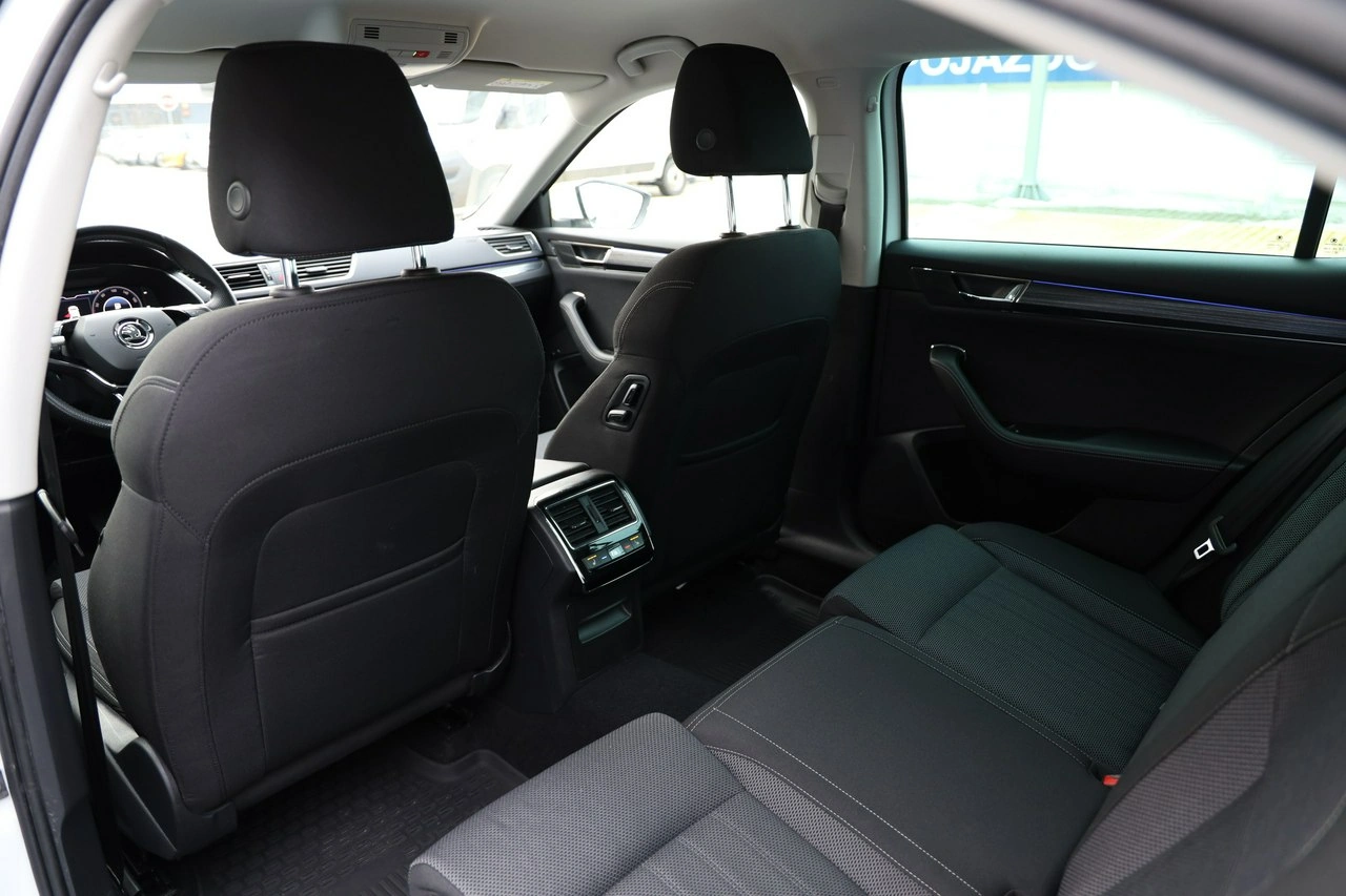 Skoda Superb - Zdjęcie 35