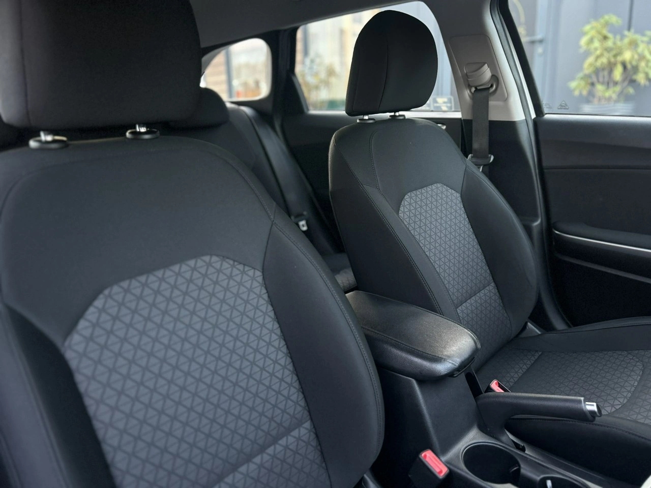 Kia Ceed - Zdjęcie 13