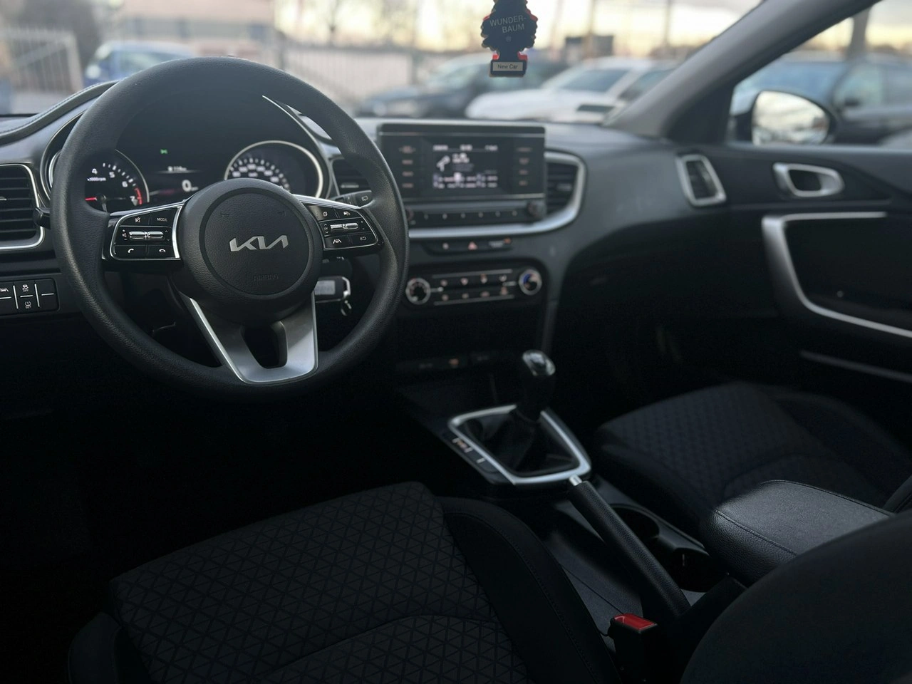 Kia Ceed - Zdjęcie 15