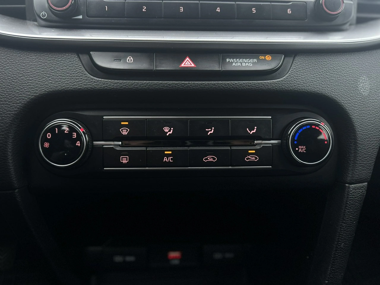 Kia Ceed - Zdjęcie 14