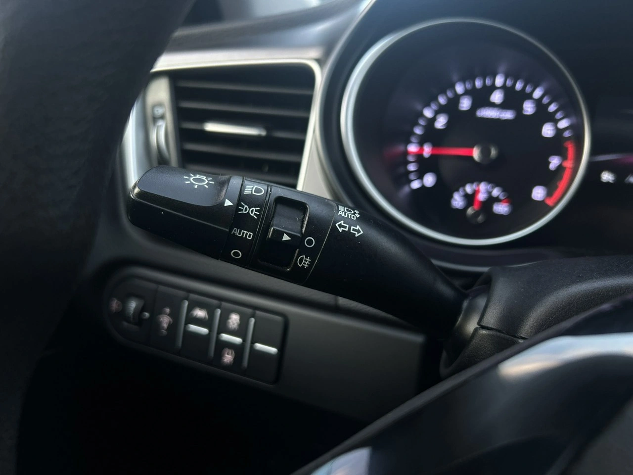 Kia Ceed - Zdjęcie 22