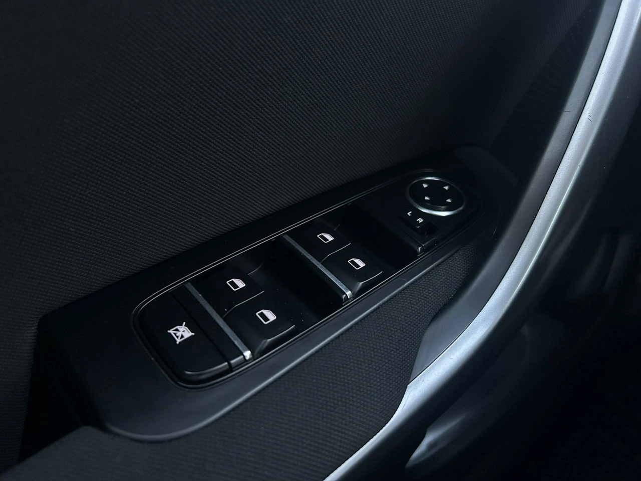 Kia Ceed - Zdjęcie 31