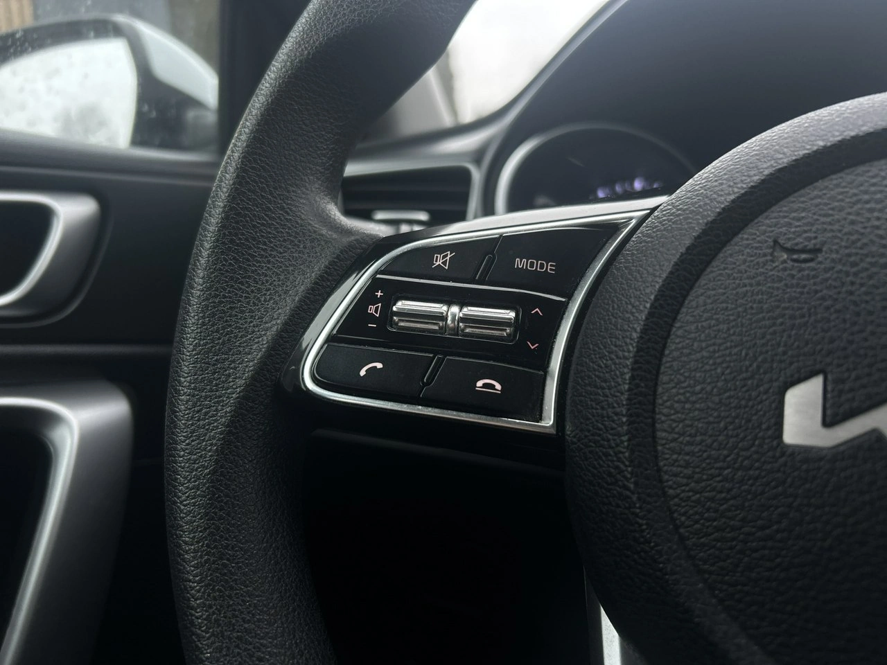 Kia Ceed - Zdjęcie 8