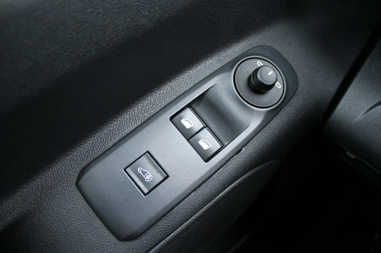 Peugeot Partner - Zdjęcie 17