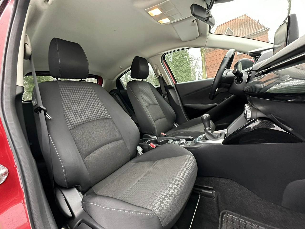 Mazda 2 - Zdjęcie 8