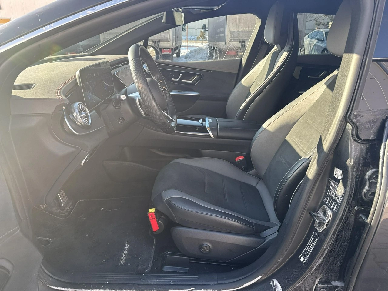 Mercedes EQE - Zdjęcie 10