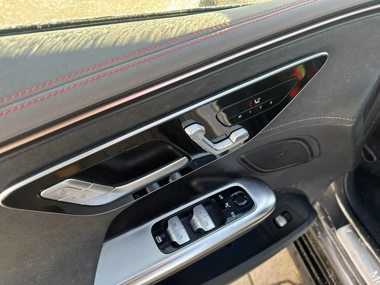 Mercedes EQE - Zdjęcie 11