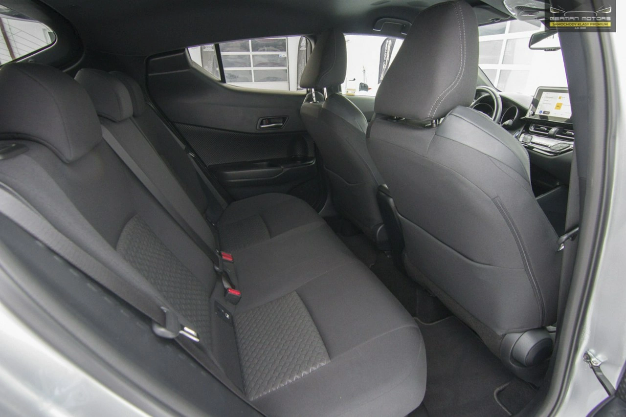 Toyota C-HR - Zdjęcie 22