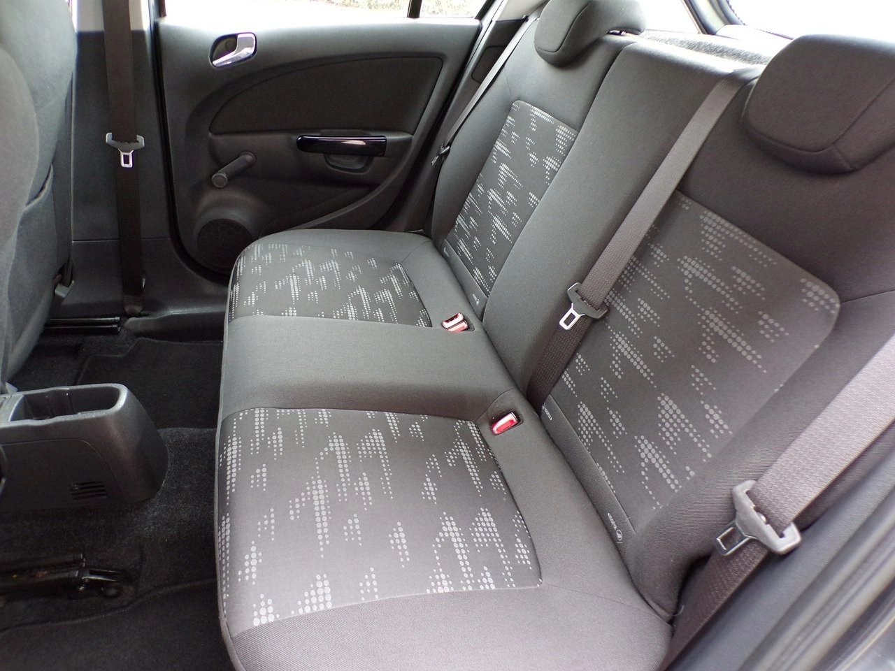 Opel Corsa - Zdjęcie 22