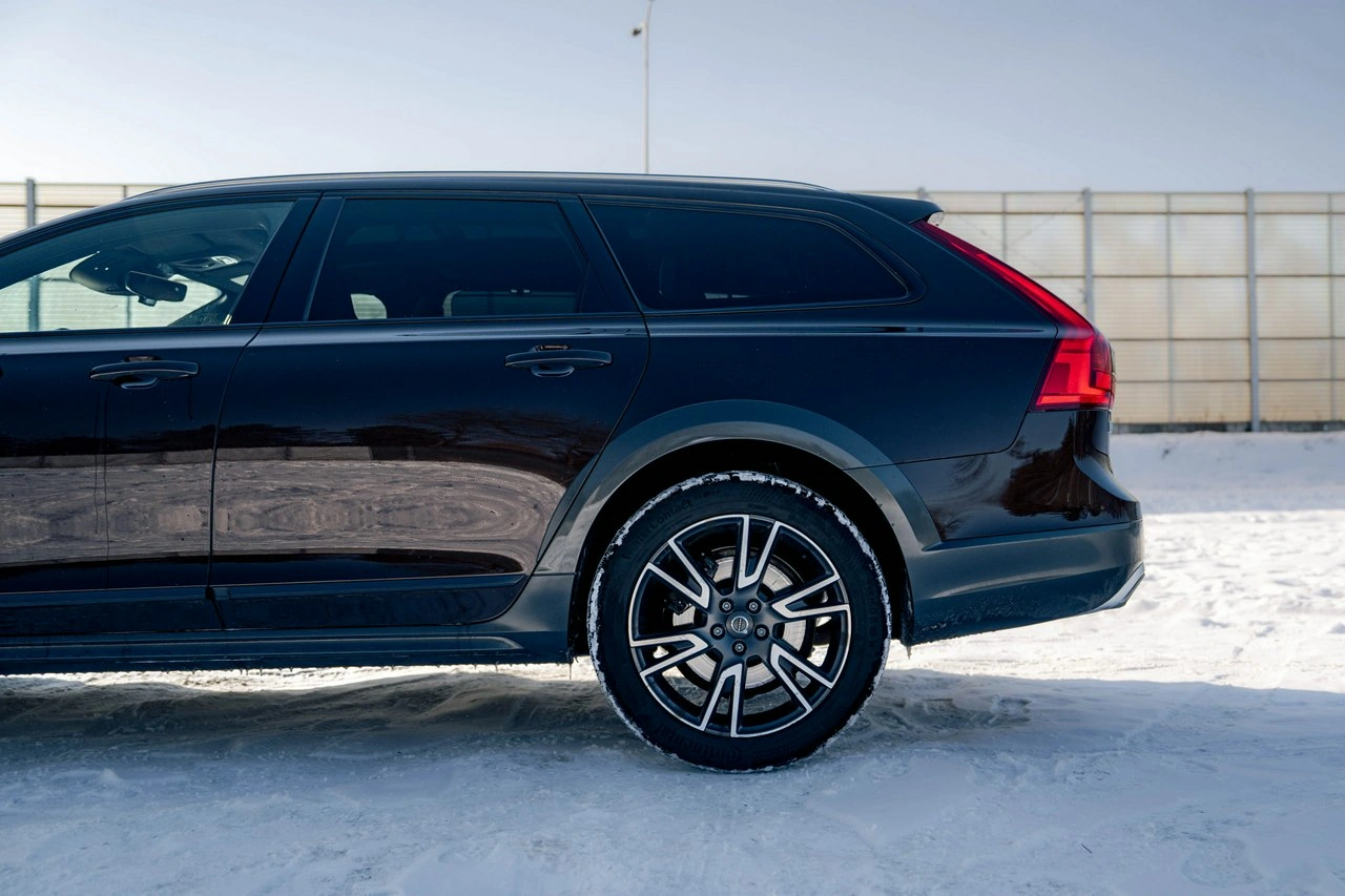 Volvo V90 Cross Country - Zdjęcie 10