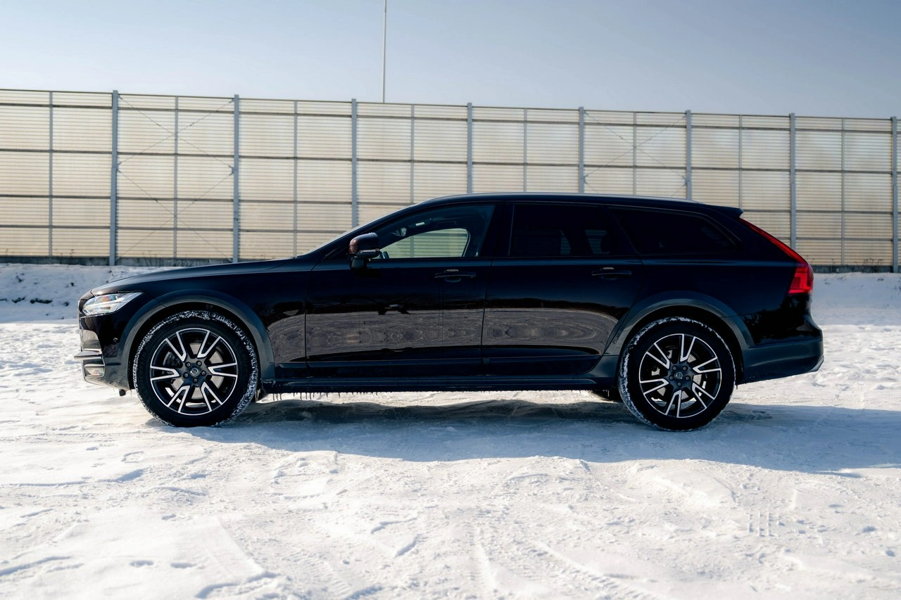 Volvo V90 Cross Country - Zdjęcie 11