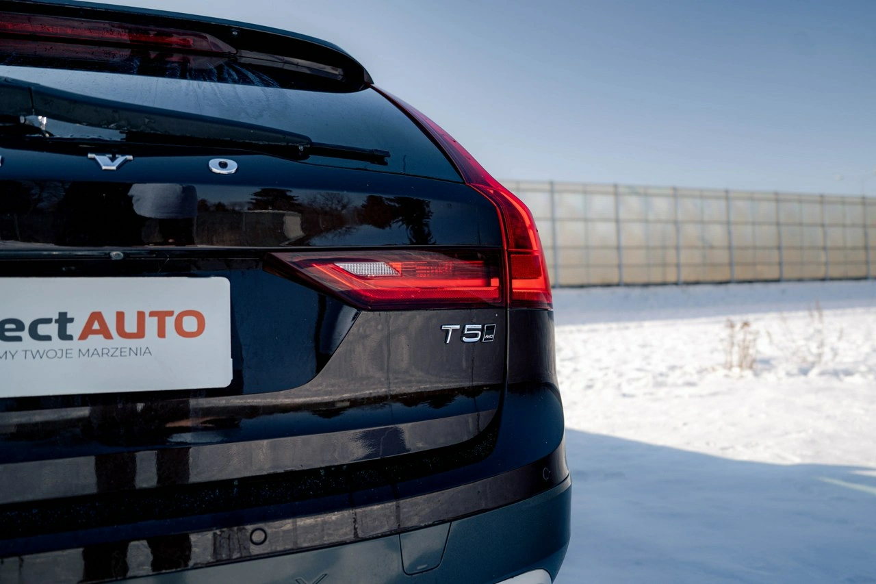 Volvo V90 Cross Country - Zdjęcie 14
