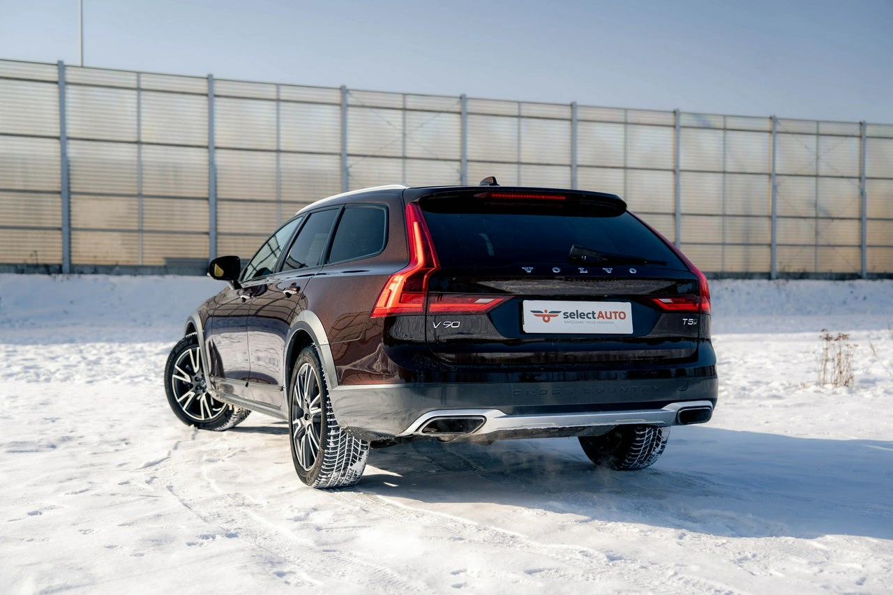 Volvo V90 Cross Country - Zdjęcie 3