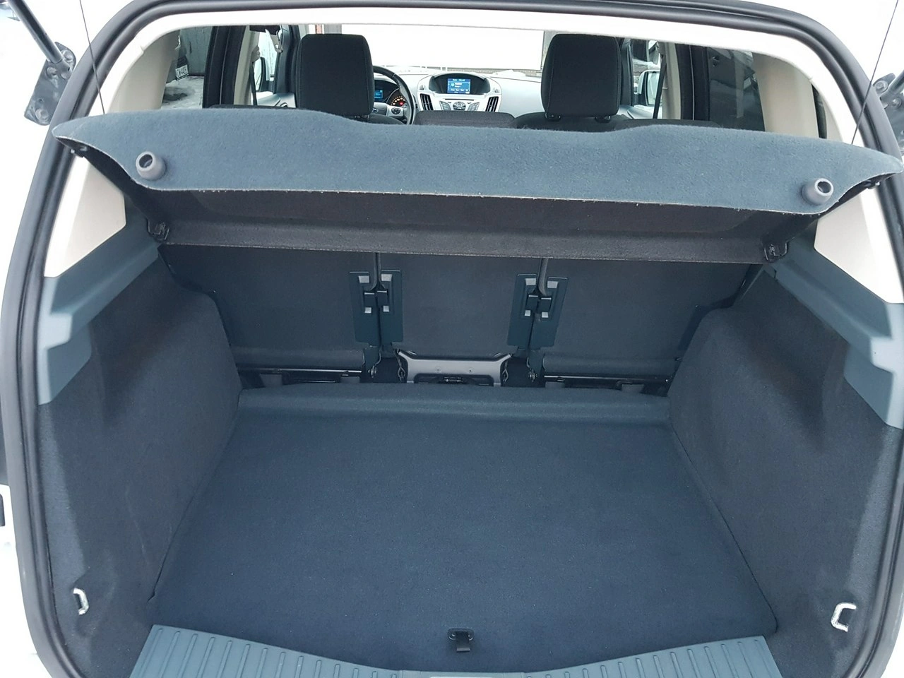 Ford C-MAX - Zdjęcie 14