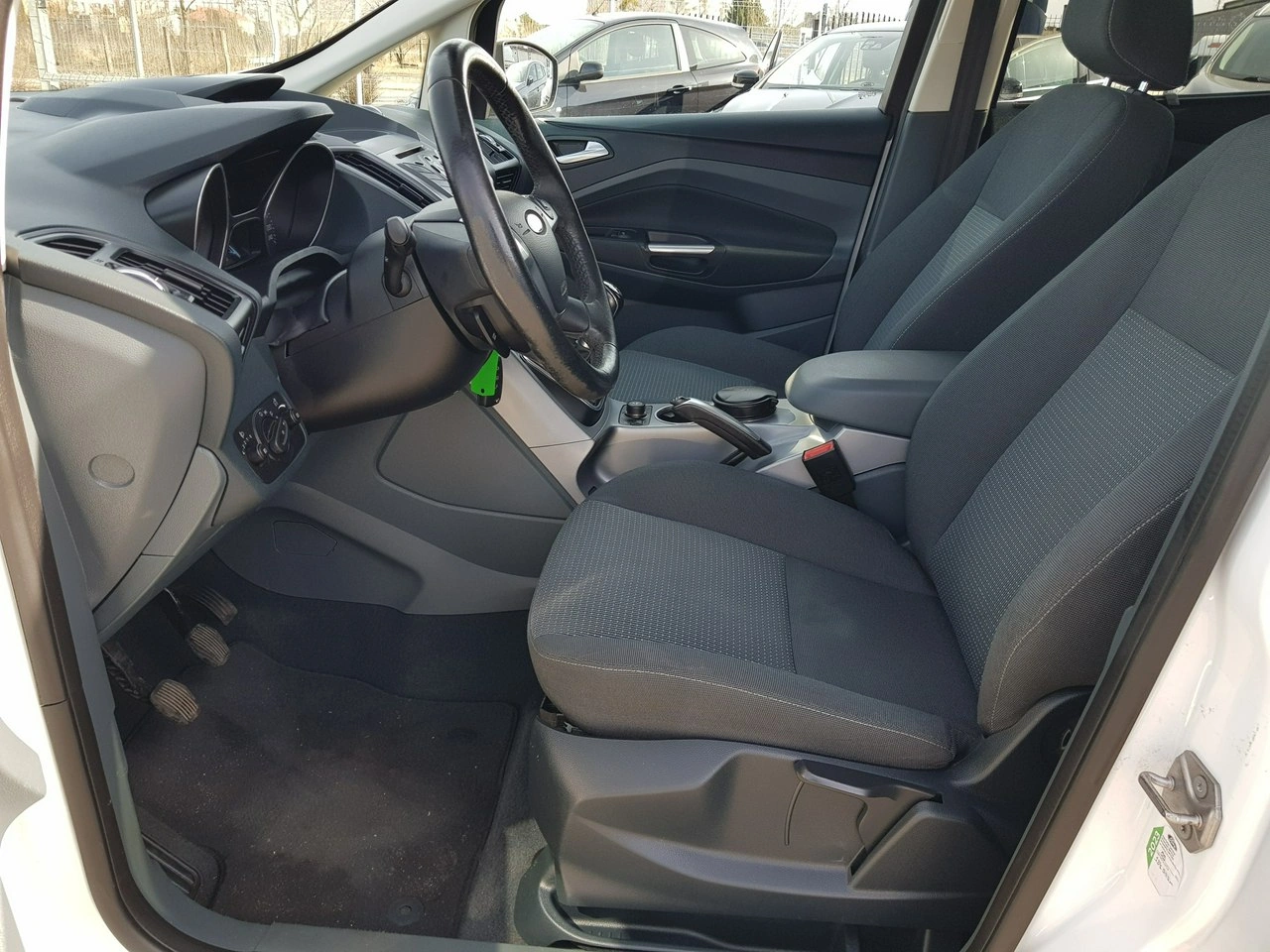 Ford C-MAX - Zdjęcie 8