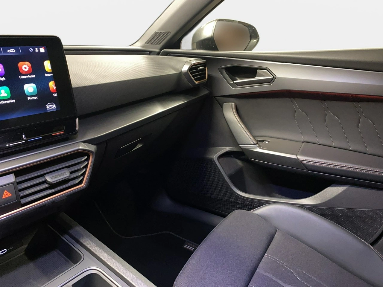 Cupra Leon Sportstourer - Zdjęcie 37