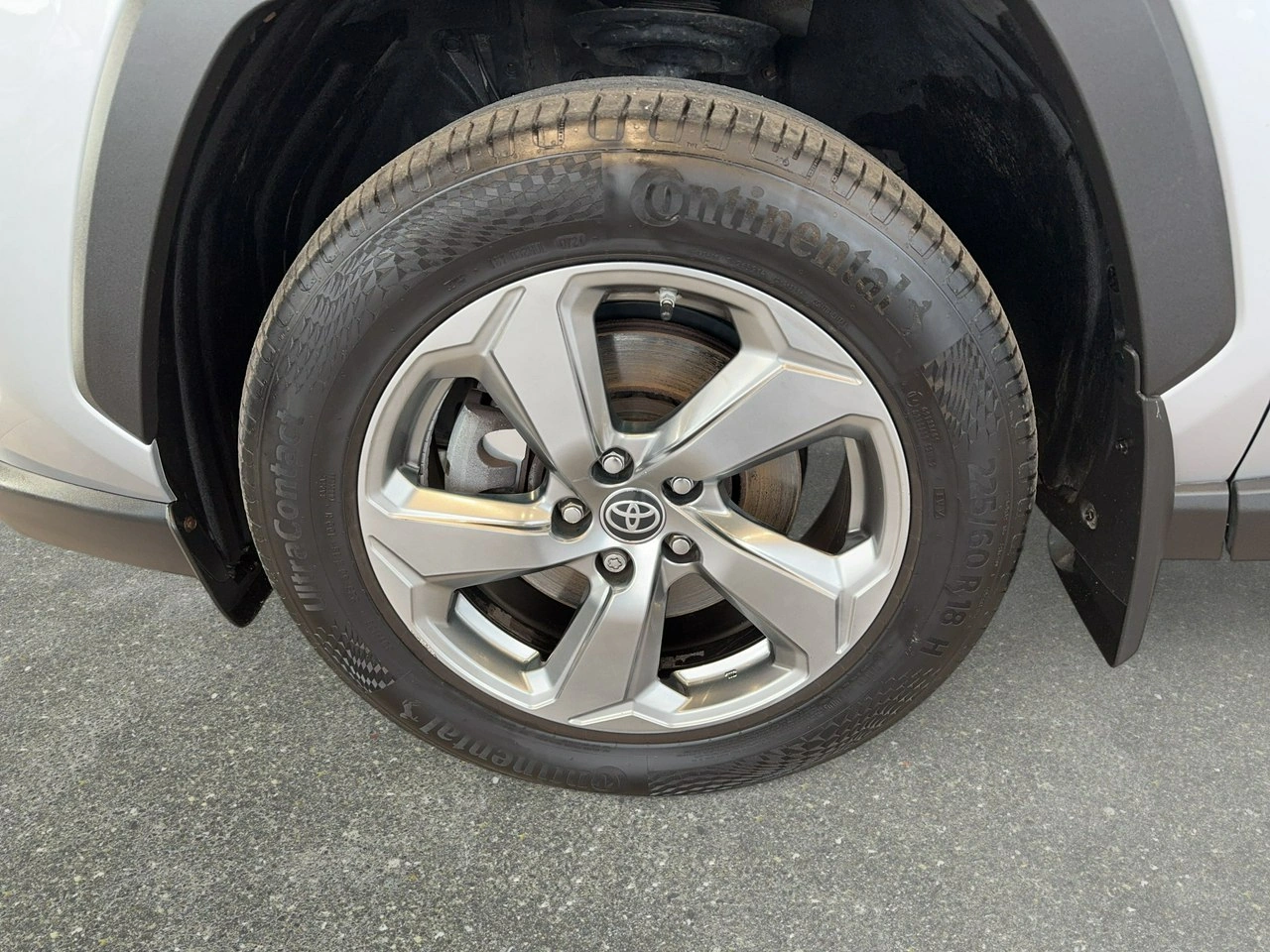 Toyota RAV-4 - Zdjęcie 9