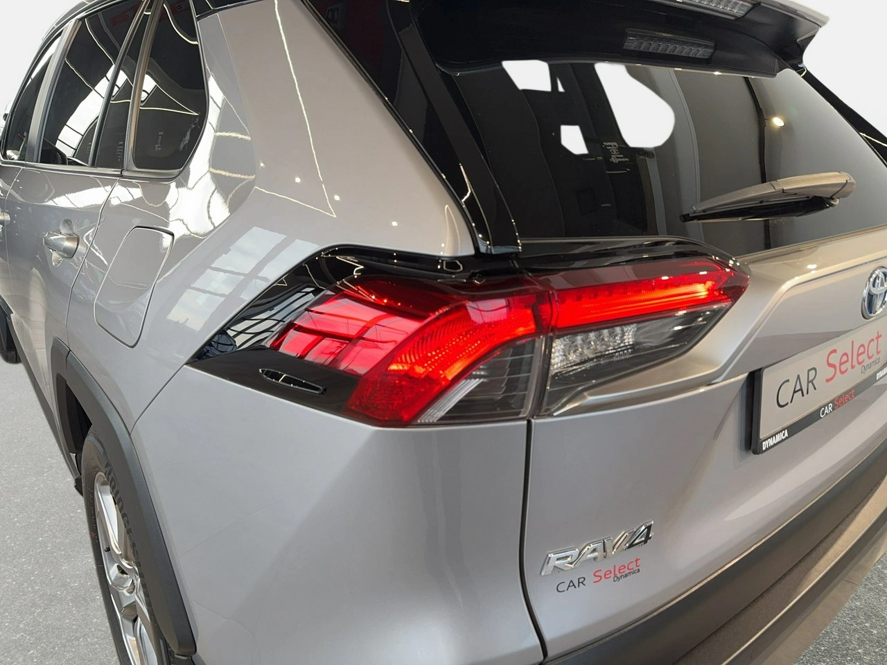 Toyota RAV-4 - Zdjęcie 10