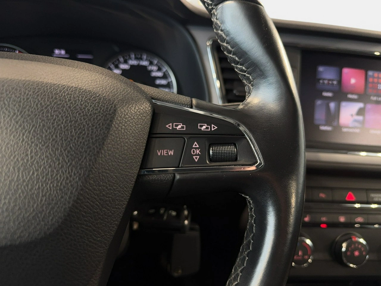 Seat Leon - Zdjęcie 15