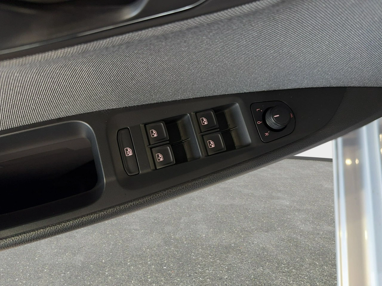 Seat Leon - Zdjęcie 21