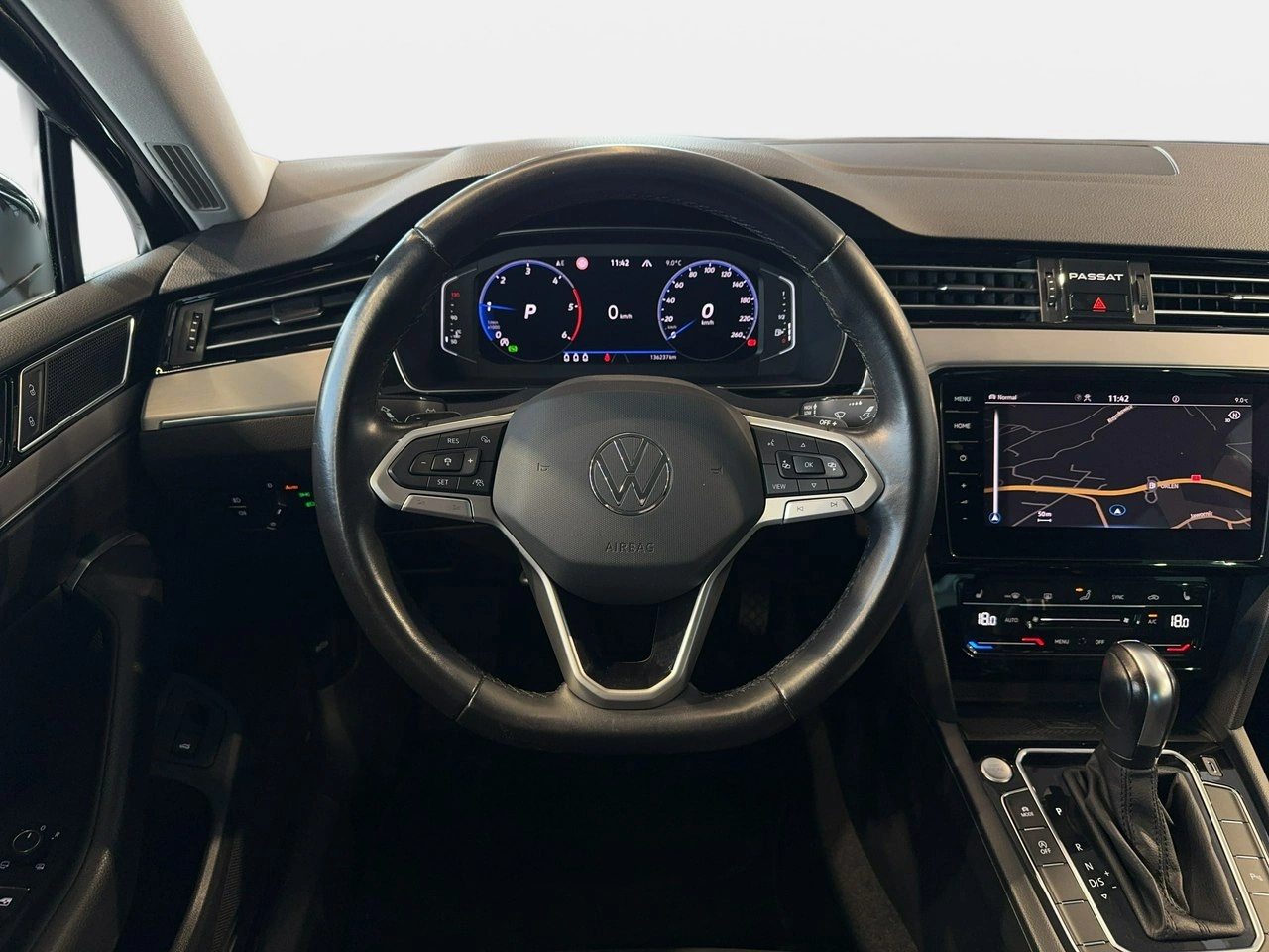 Volkswagen Passat - Zdjęcie 16