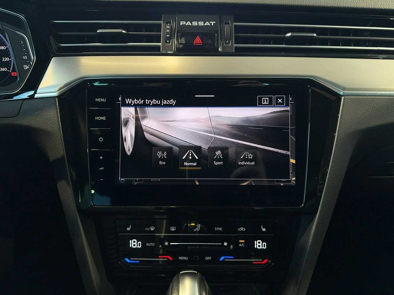 Volkswagen Passat - Zdjęcie 24