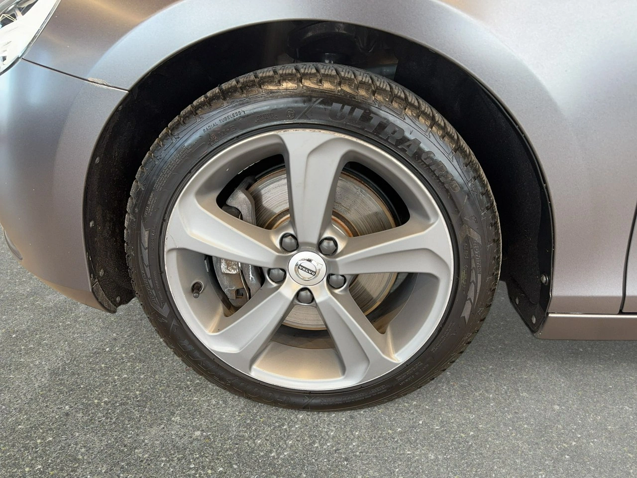 Volvo V40 - Zdjęcie 9