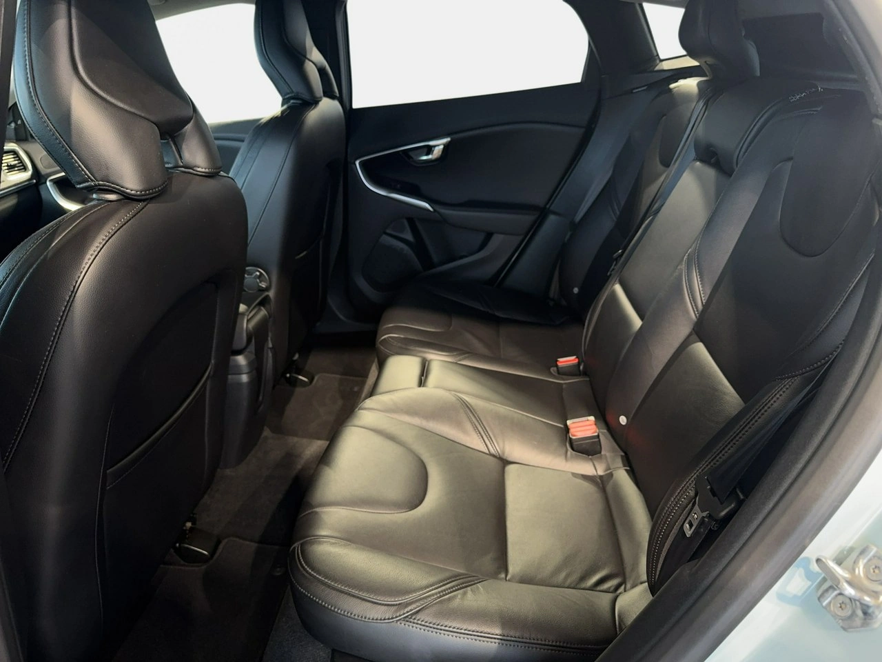 Volvo V40 - Zdjęcie 13