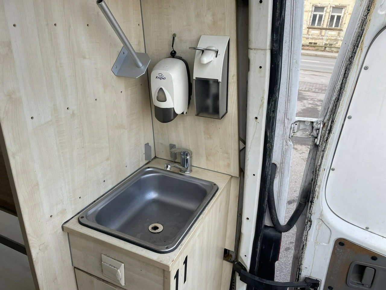 Mercedes Sprinter - Zdjęcie 9