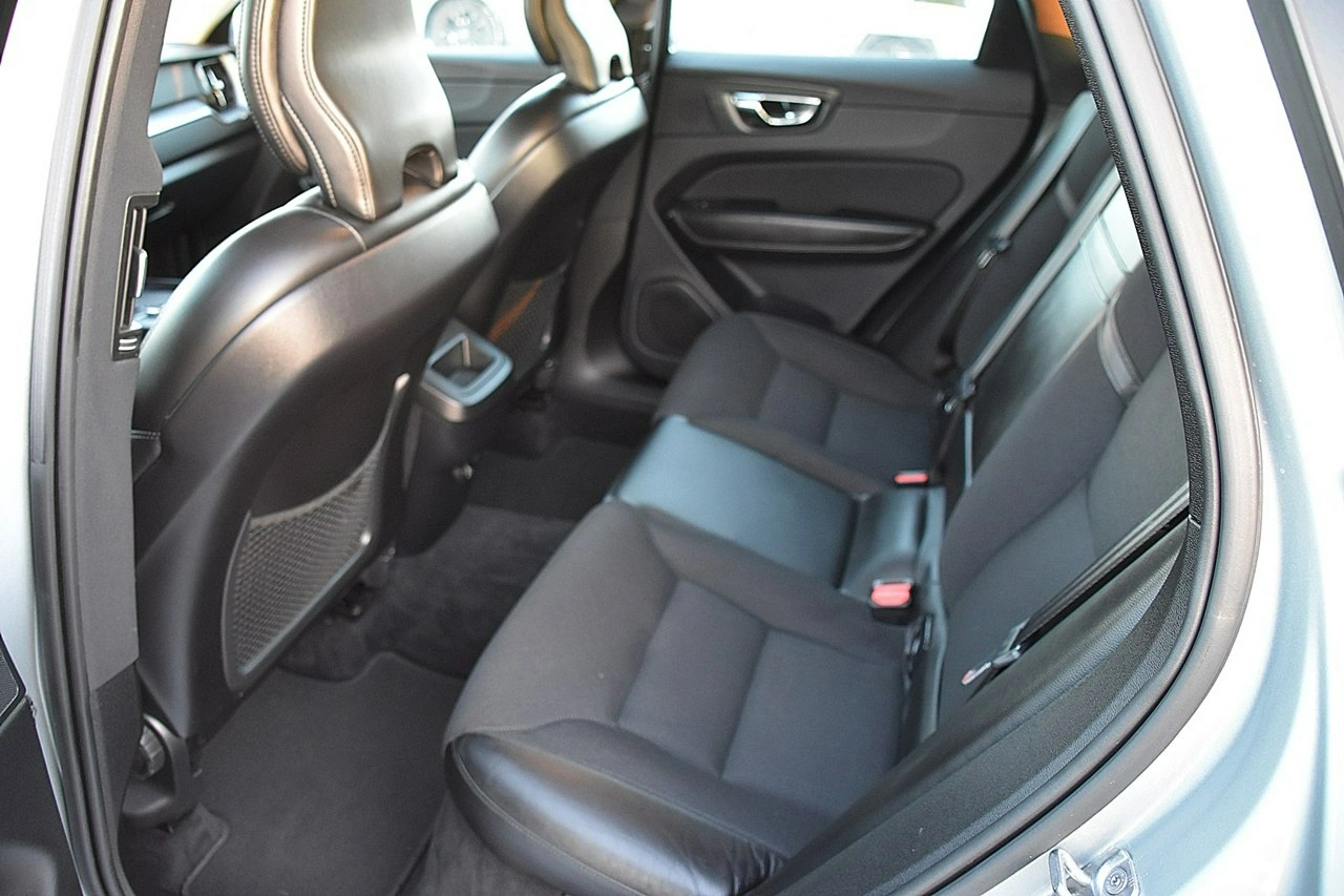 Volvo XC 60 - Zdjęcie 10