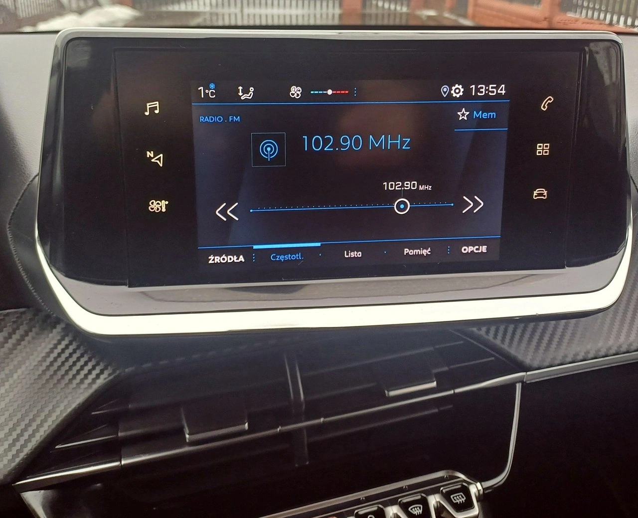 Peugeot 208 - Zdjęcie 11