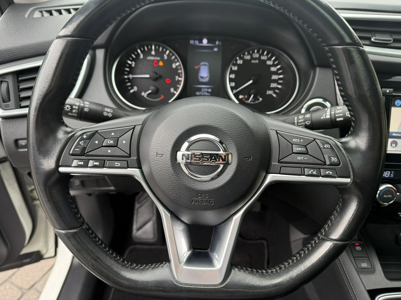 Nissan Qashqai - Zdjęcie 15