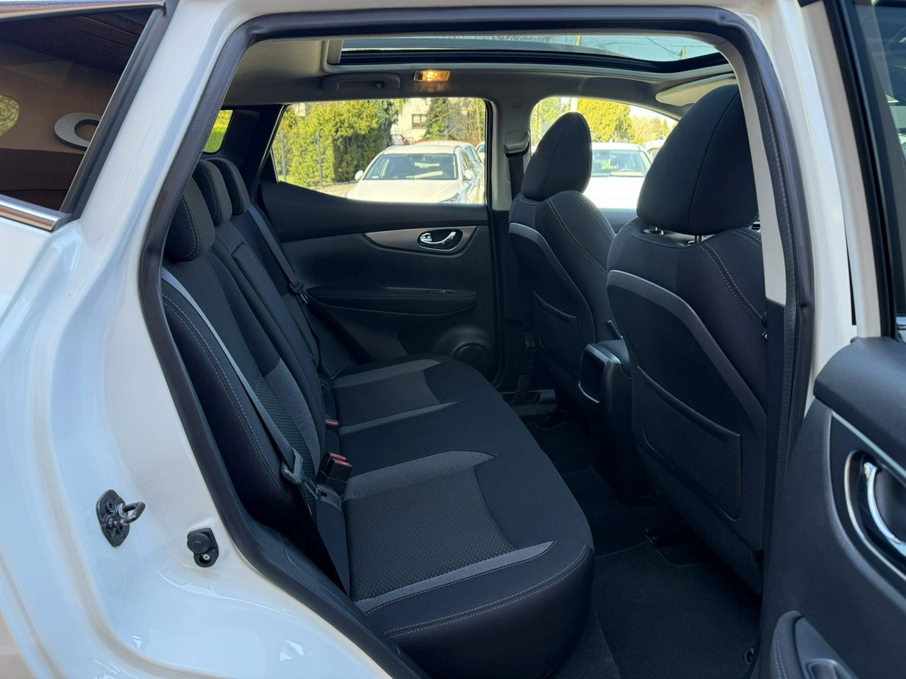 Nissan Qashqai - Zdjęcie 24