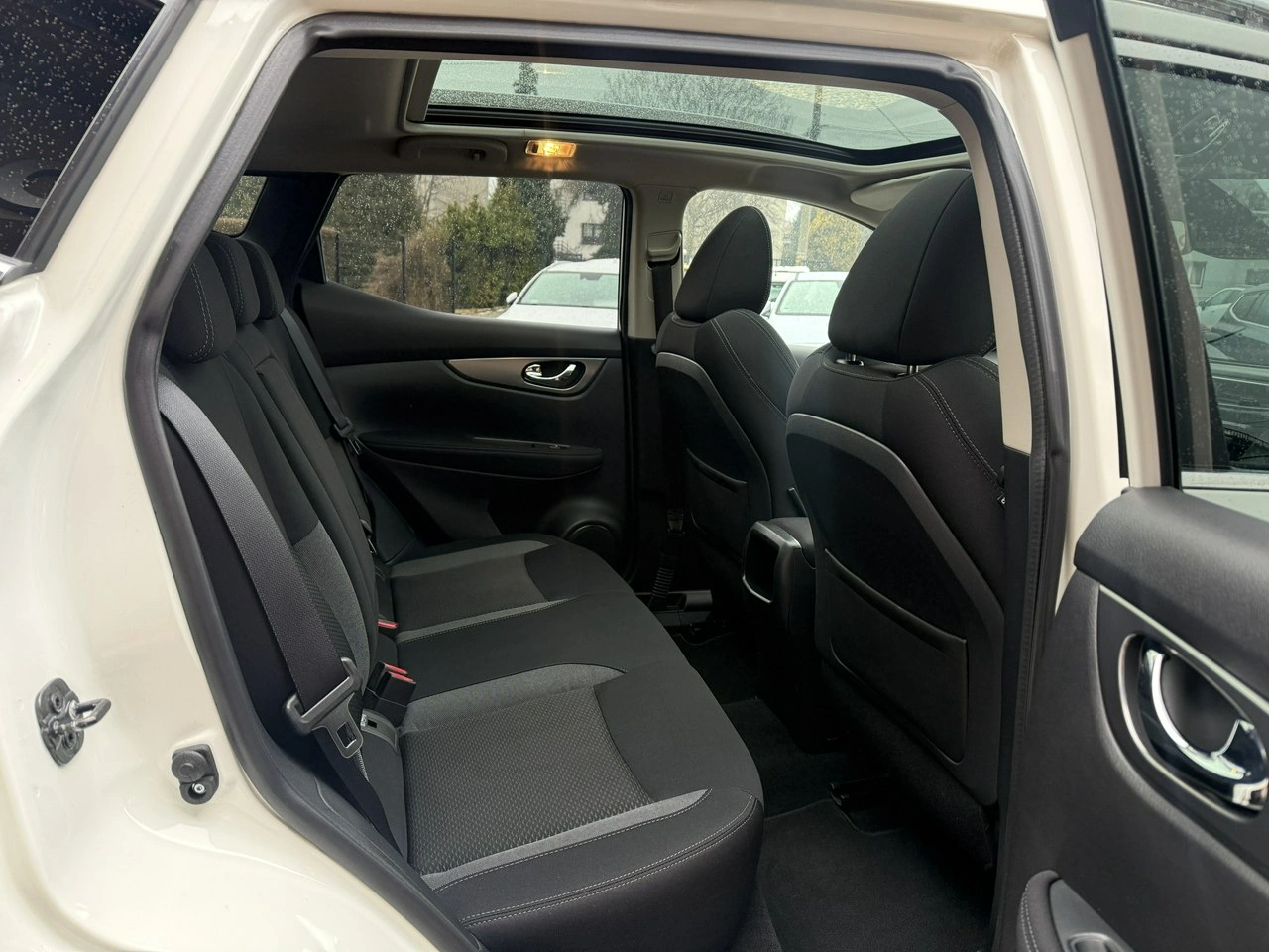 Nissan Qashqai - Zdjęcie 24