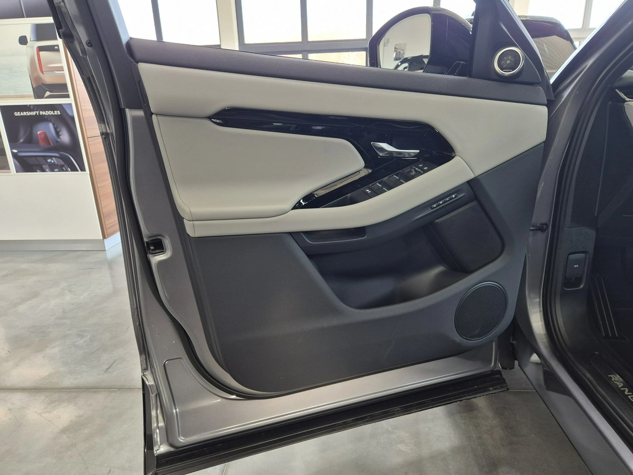 Land Rover Range Rover Evoque - Zdjęcie 11