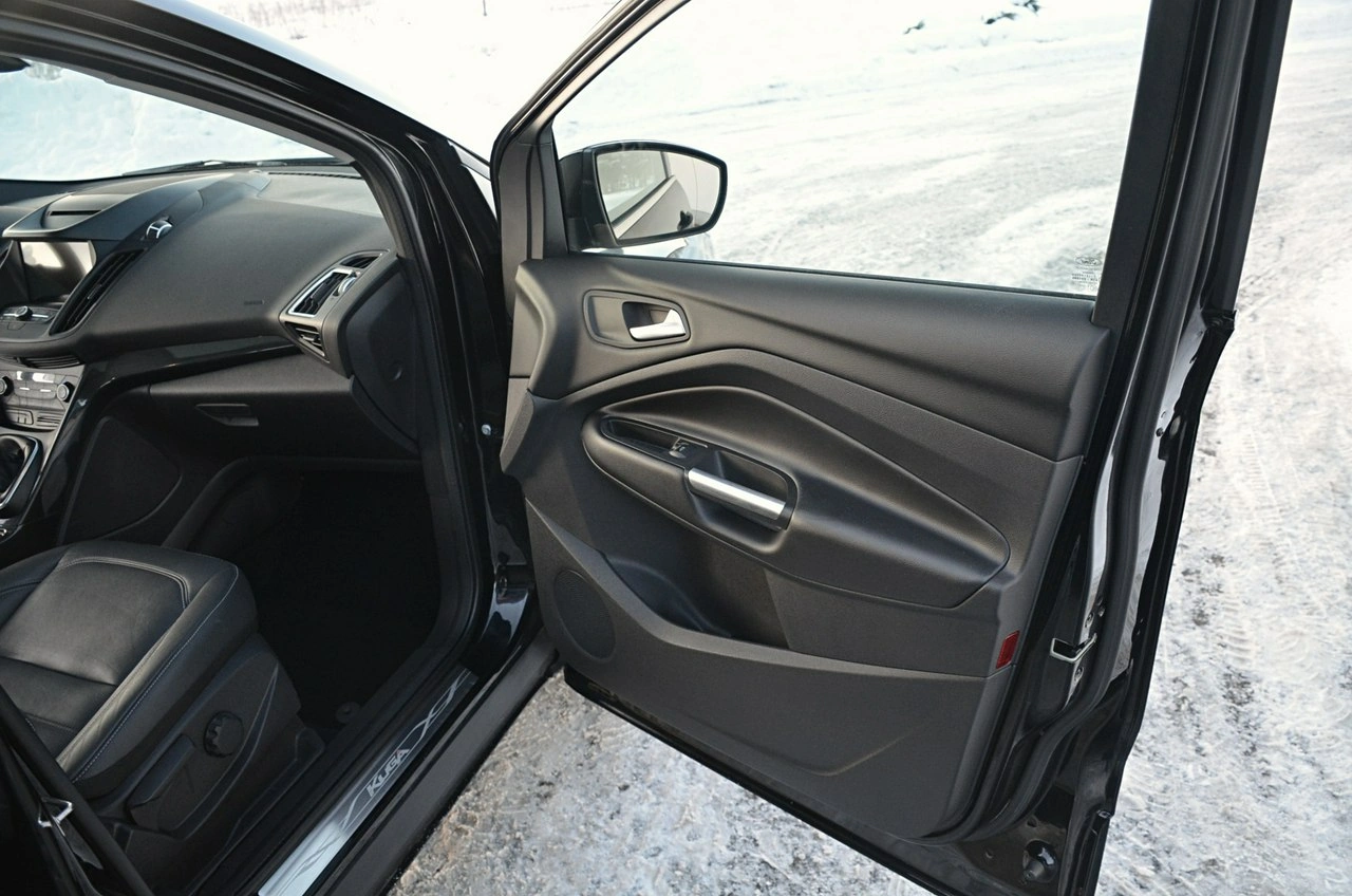 Ford Kuga - Zdjęcie 16