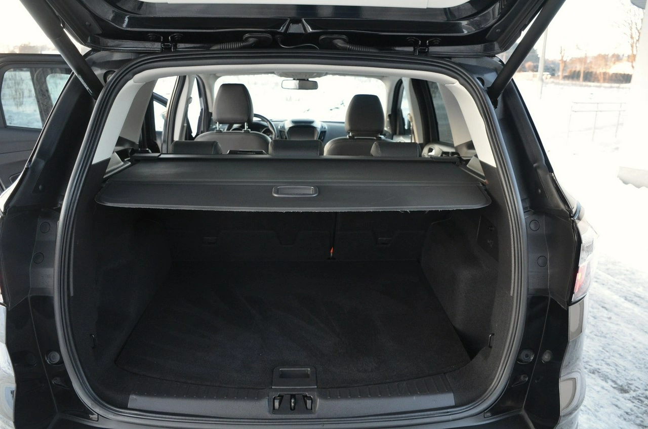 Ford Kuga - Zdjęcie 22