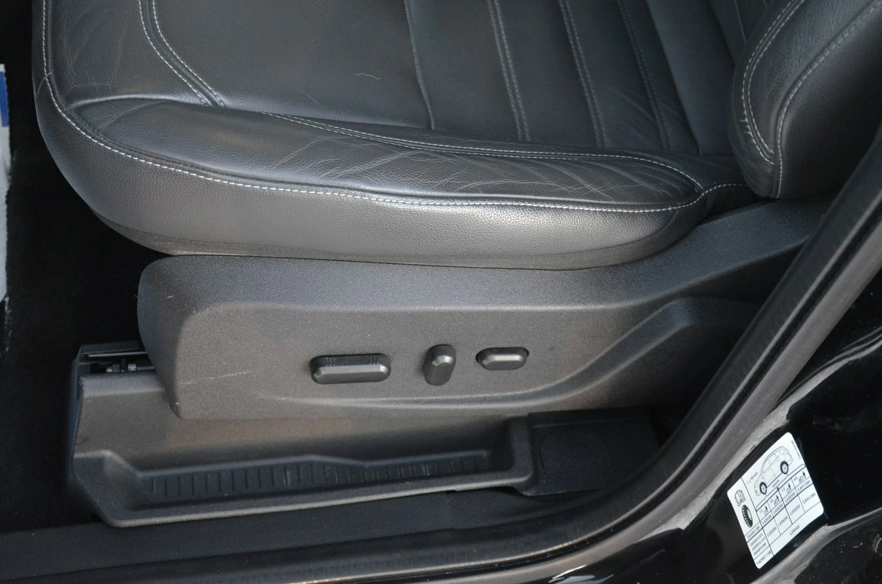 Ford Kuga - Zdjęcie 27