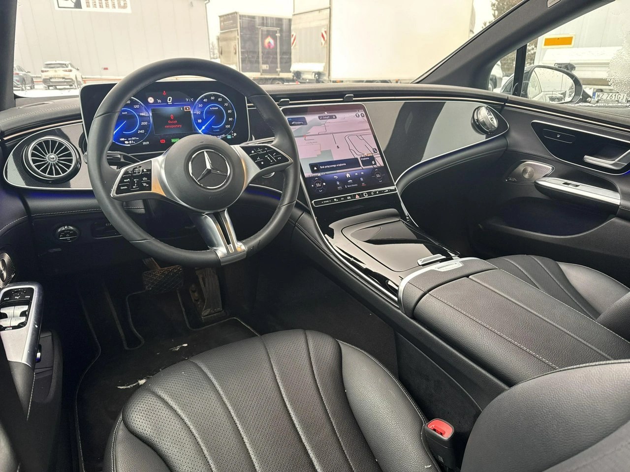 Mercedes EQE - Zdjęcie 12