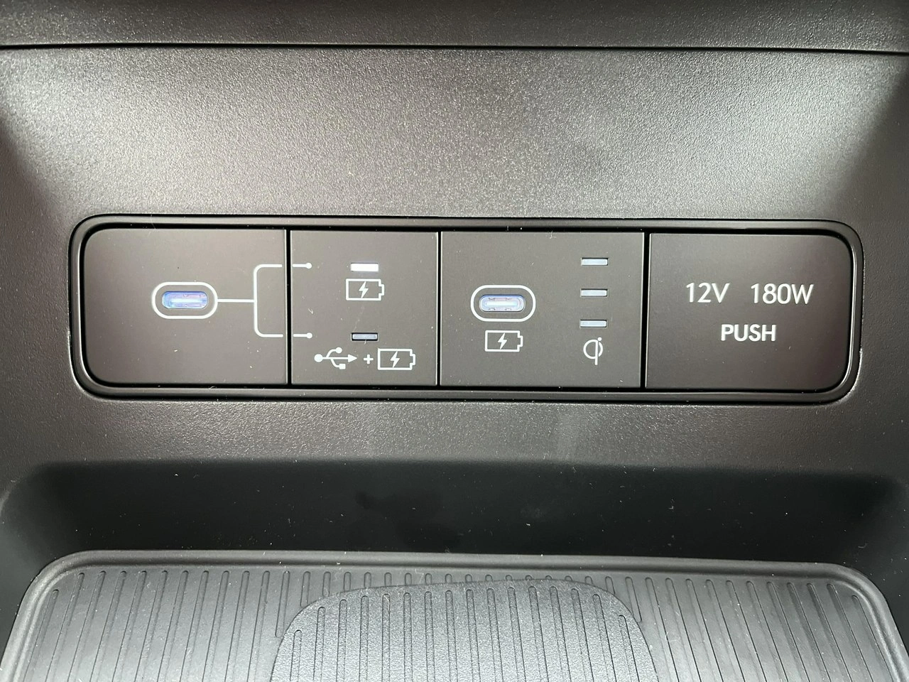 Hyundai Tucson - Zdjęcie 28