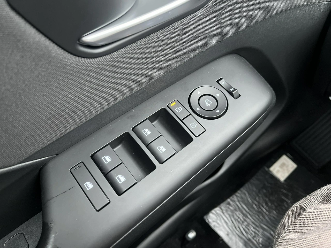 Hyundai Kona - Zdjęcie 18