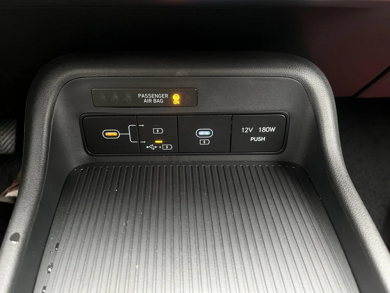 Hyundai Kona - Zdjęcie 26