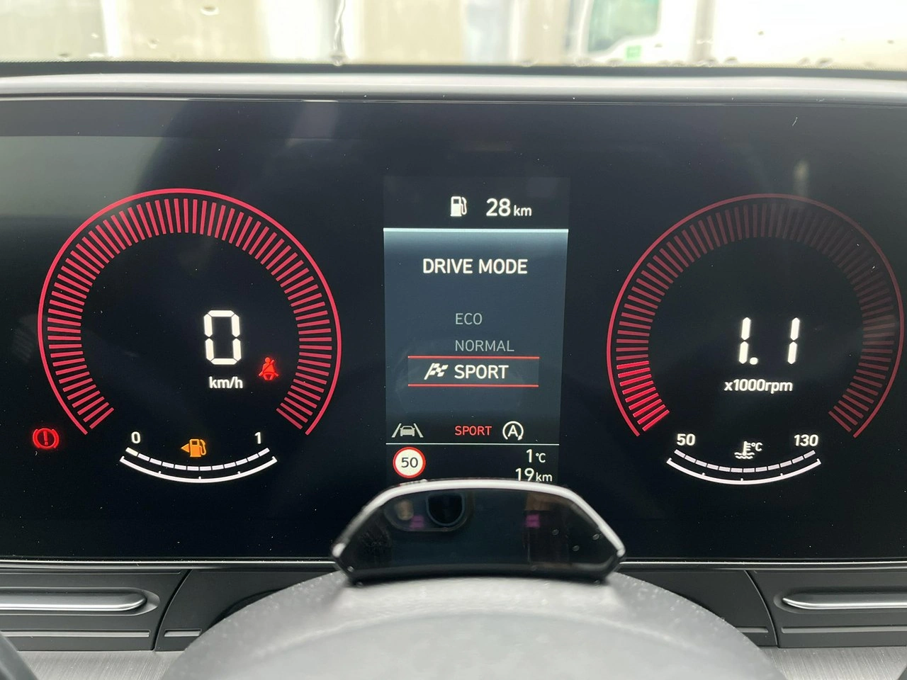 Hyundai Kona - Zdjęcie 29