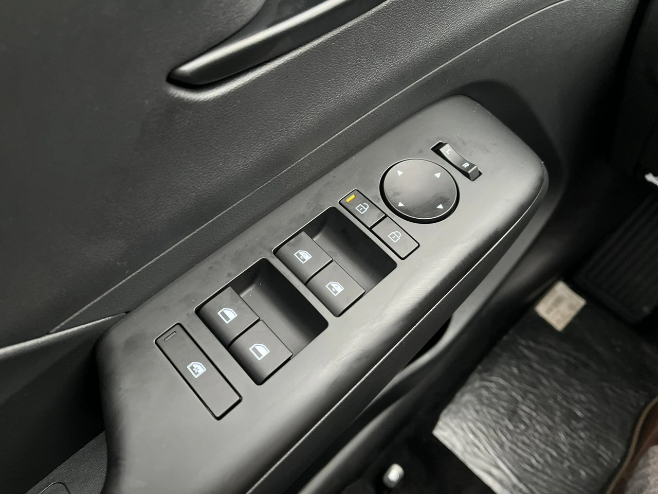 Hyundai Kona - Zdjęcie 18