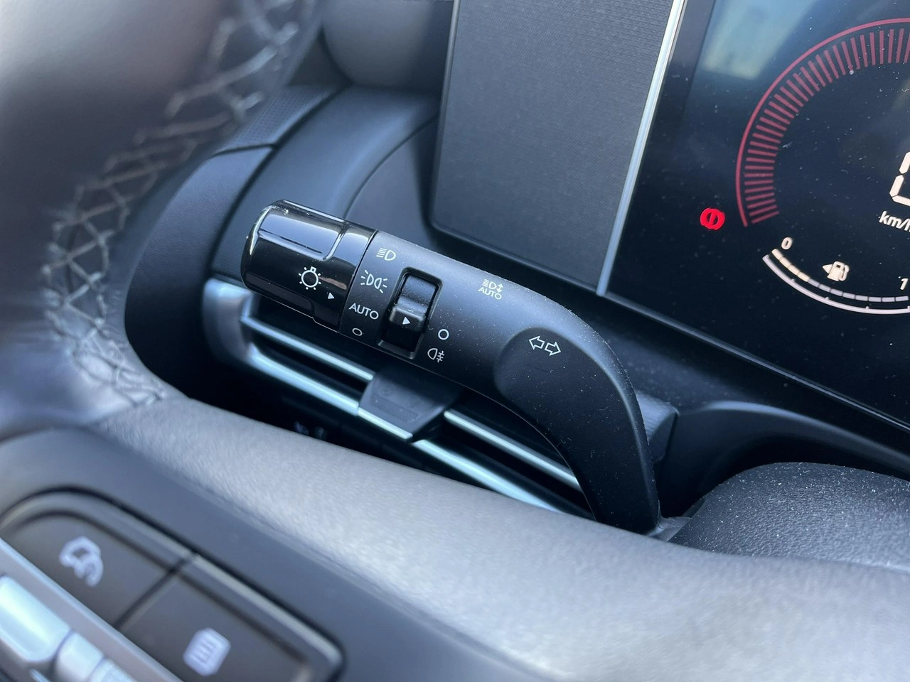 Hyundai Tucson - Zdjęcie 22