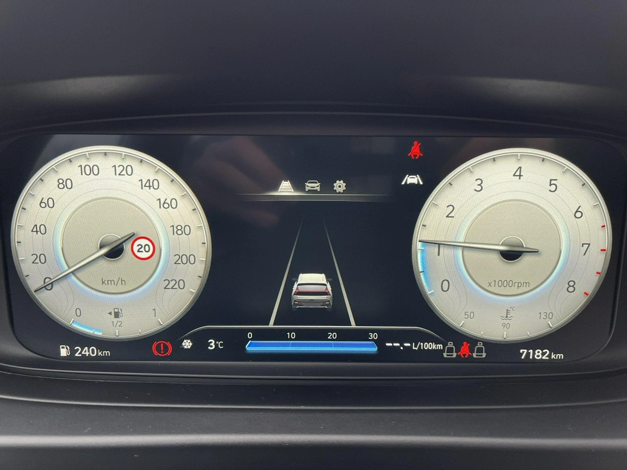 Hyundai Bayon - Zdjęcie 13